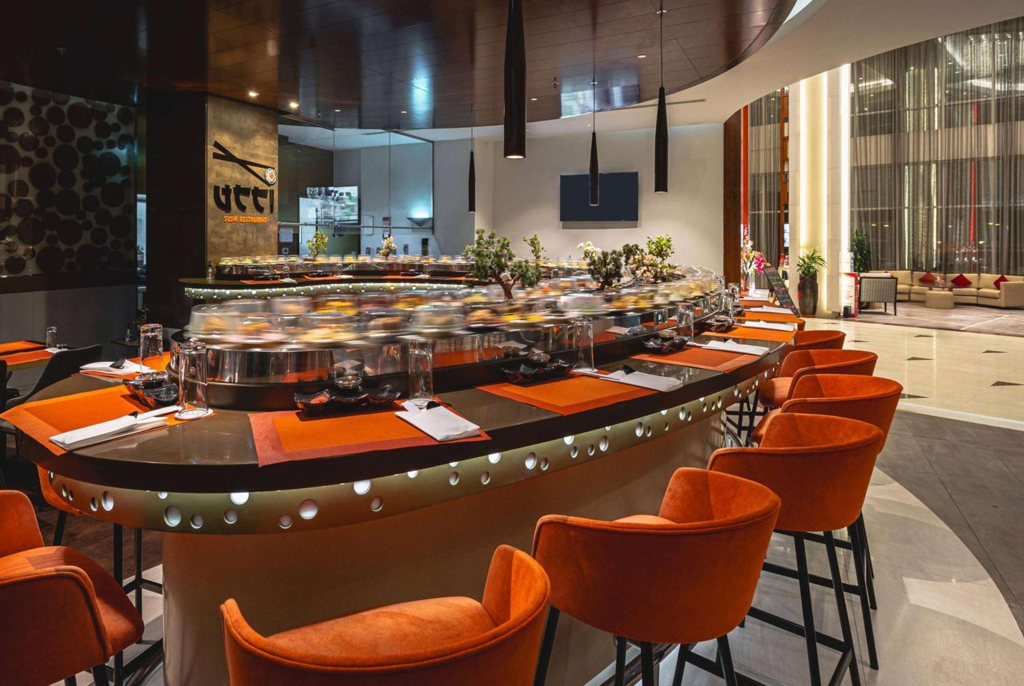 Ramada By Wyndham Dubai Barsha Heights Hotell Exteriör bild