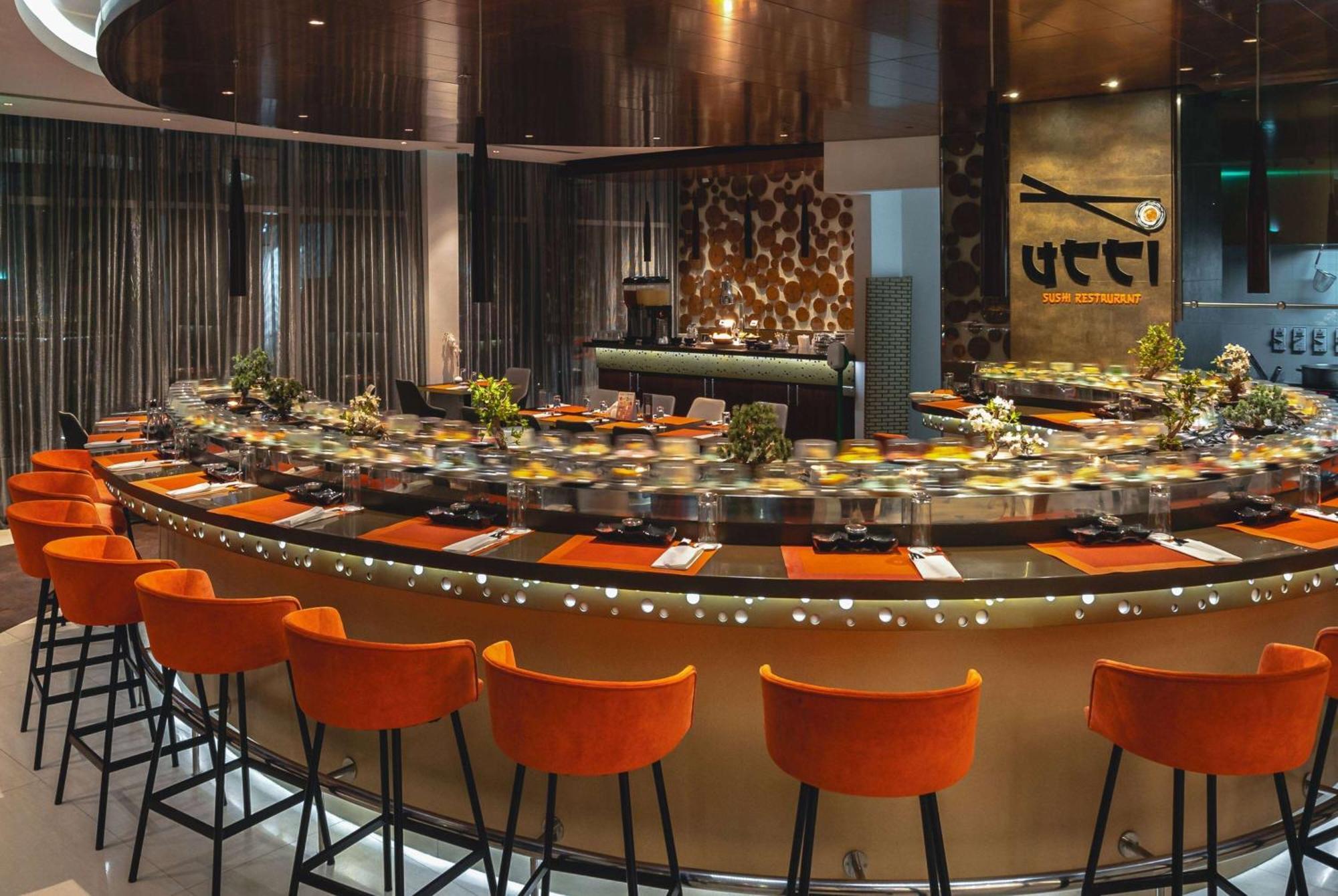 Ramada By Wyndham Dubai Barsha Heights Hotell Exteriör bild